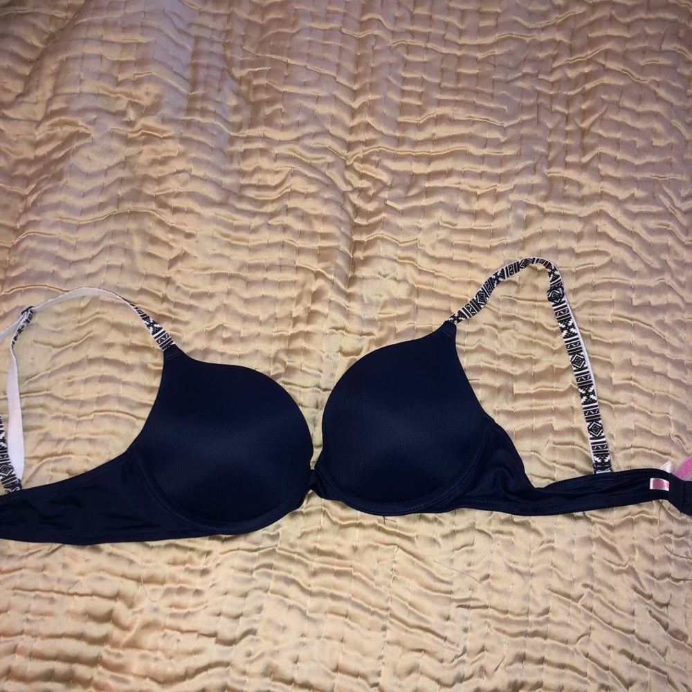 Victoria Secret Pink Navy bra. Size 34 B